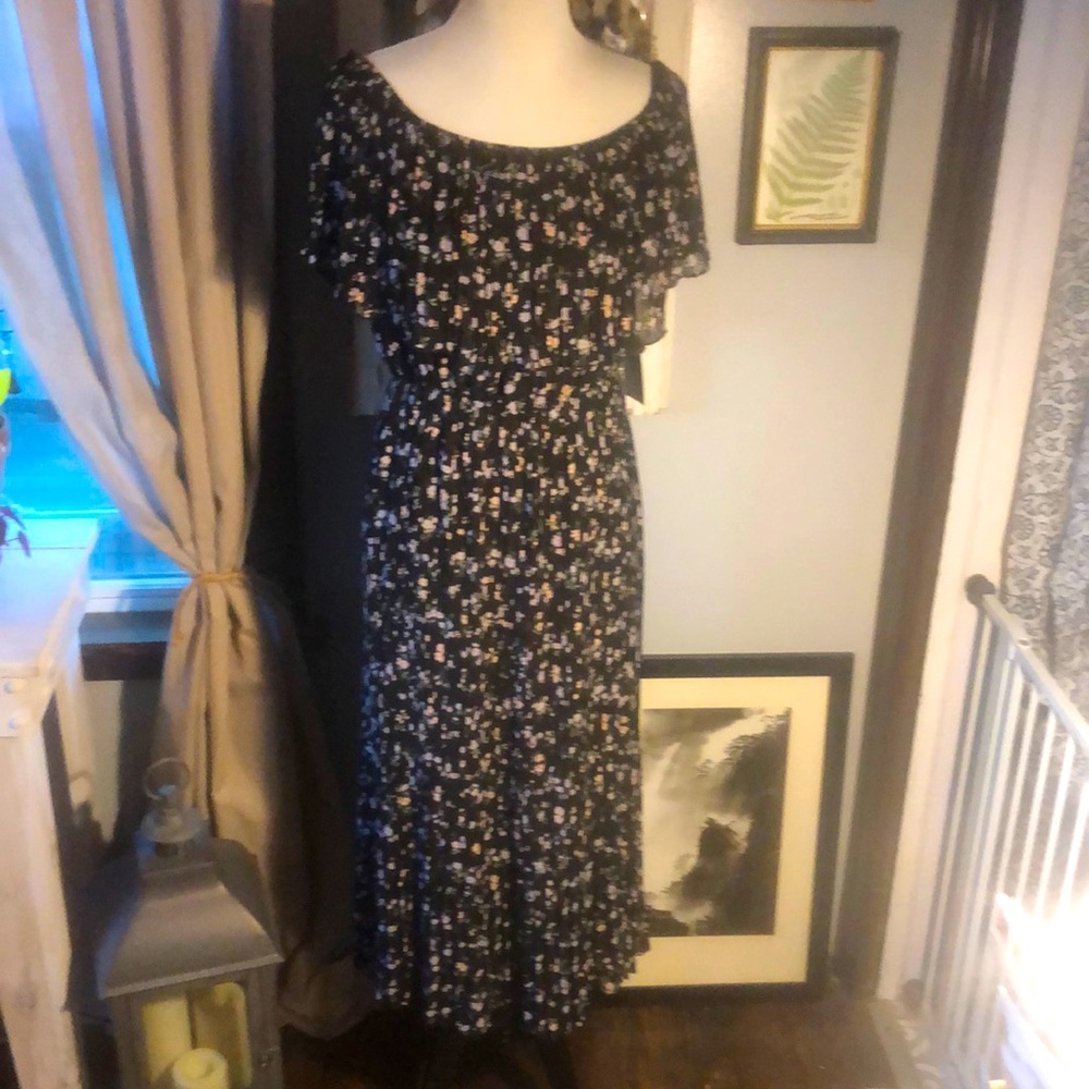 New with Tags! MELLODAY BLACK DITSY DRESS